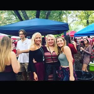 Meet your Posher, Danielle